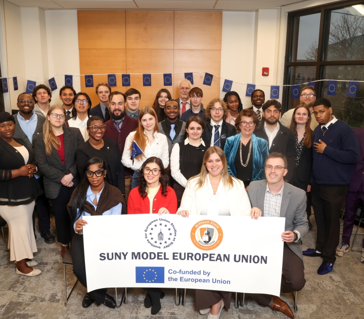 Group photo of SUNY Model EU participants