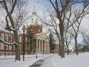 Video: Buffalo State University Winter Scenes Around Campus
