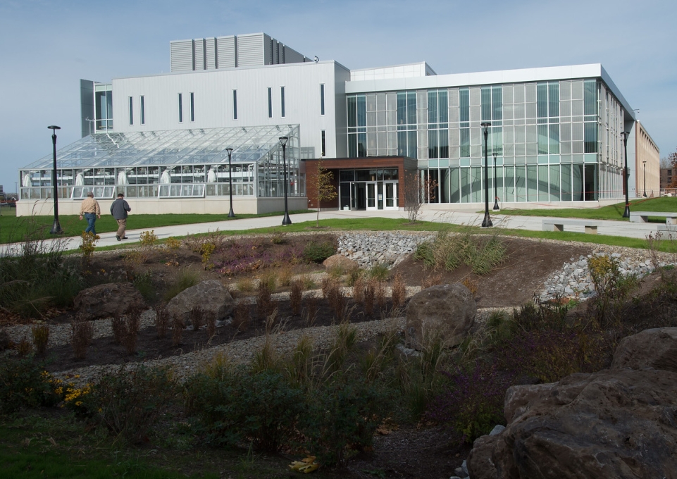 Exterior shot of the Science and Math Complex showing landscaping