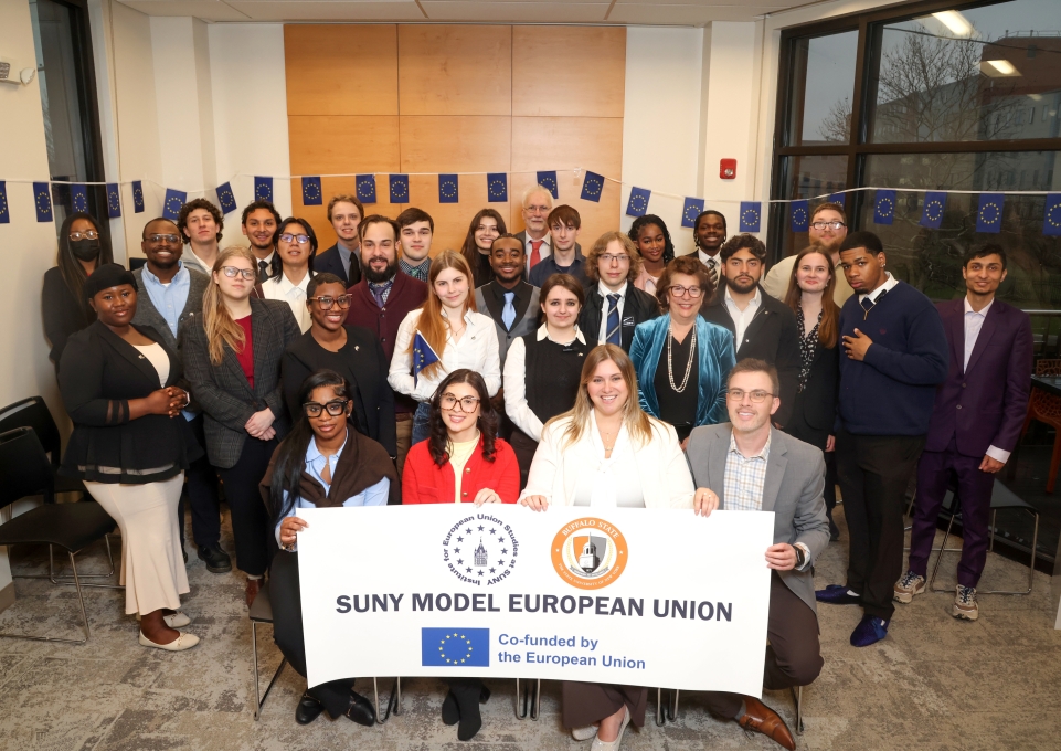 Group photo of SUNY Model EU participants